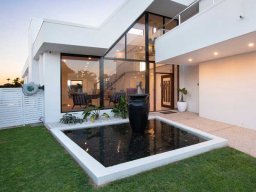 contemporary-pivot-door-entries-110