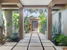 contemporary-pivot-door-entries-43