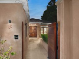 contemporary-gates-107