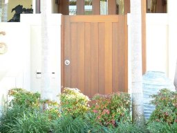 contemporary-gates-23