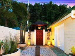 contemporary-gates-49