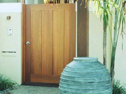 contemporary-gates-70