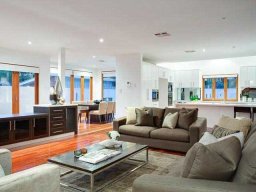bifold-windows-36